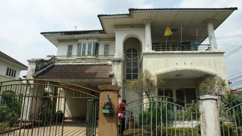 รีโนเวทปรับปรุงบ้านทั้งหลัง และ ต่อเติมบ้าน ลัดดารมณ์ พระนั่งเกล้า