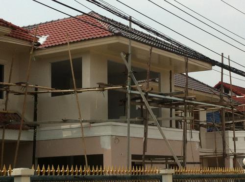 รีโนเวททบ้านเดี่ยวสองหลัง รีโนเวทปรับปรุงบ้านทั้งสองหลังและ รวม ให้เป็นหลังเดียว – บ้านคุณหมอ มณียา ท่าอิฐ